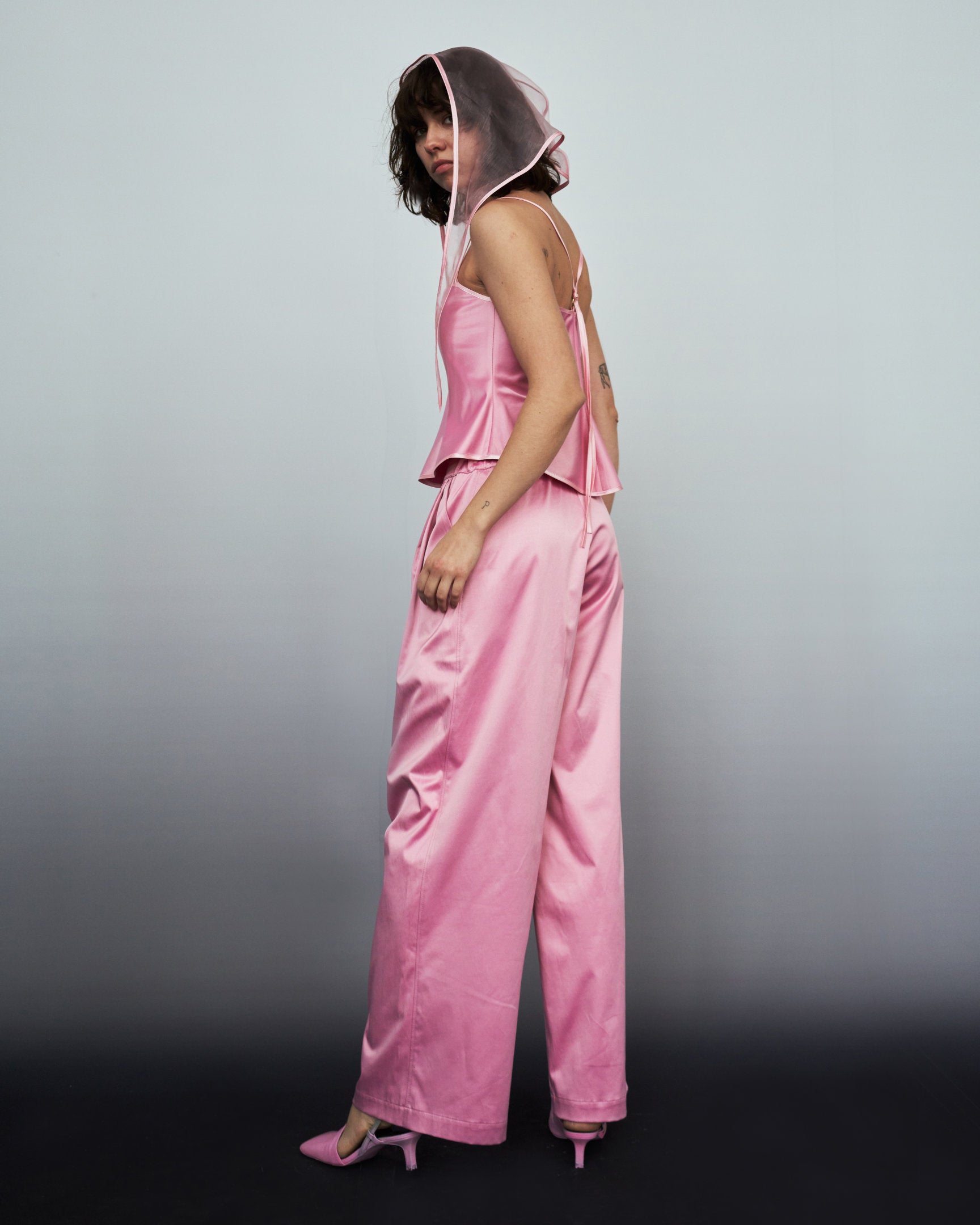 Wide leg pants in satin pink